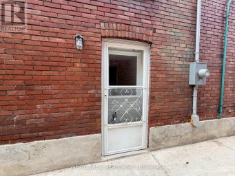 LOWER - 152 MEDLAND STREET Toronto (Junction Area) Ontario photo 3