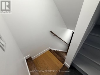 LOWER - 152 MEDLAND STREET Toronto (Junction Area) Ontario photo 6