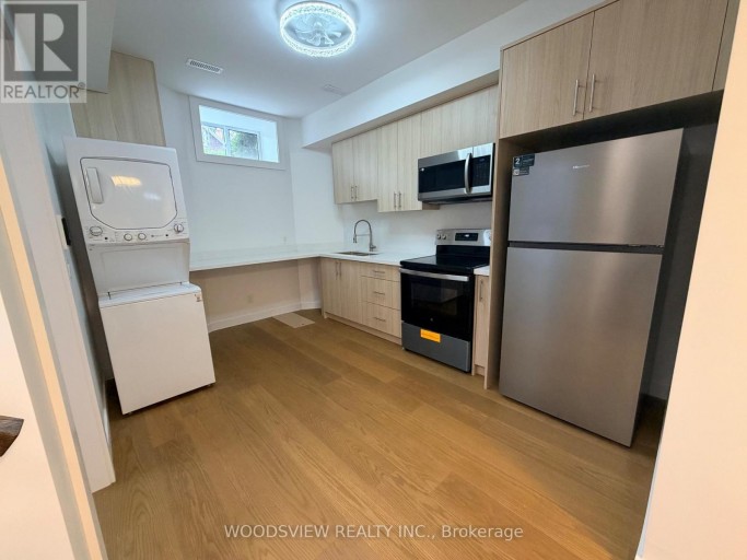 LOWER - 152 MEDLAND STREET, Toronto (Junction Area), Ontario, M6P2N5