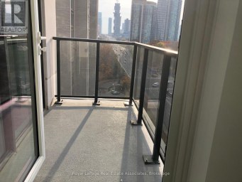 1004 - 202 BURNHAMTHORPE ROAD E Mississauga (Mississauga Valleys) Ontario photo 12