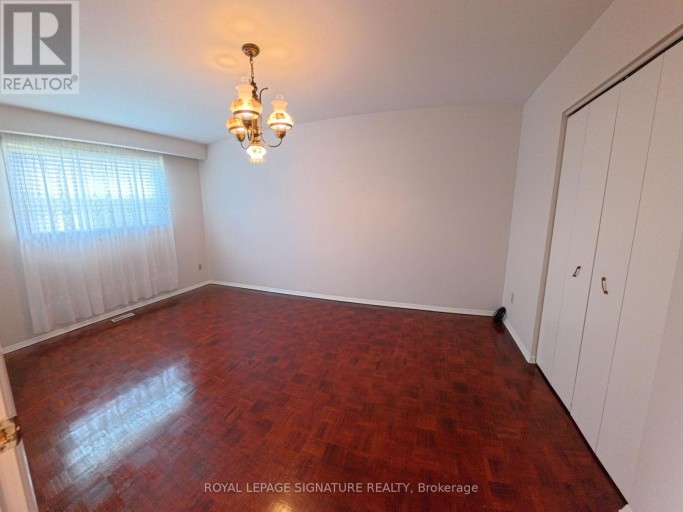 3612 BIRCHMEADOW CRESCENT, Mississauga (Applewood), Ontario, L4Y3R7