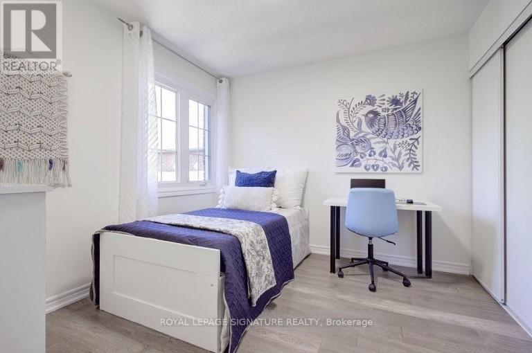 5386 LANDSBOROUGH AVENUE, Mississauga (Hurontario), Ontario, L5R3X2