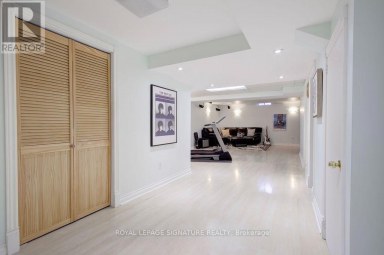 5386 LANDSBOROUGH AVENUE Mississauga (Hurontario) Ontario photo 3