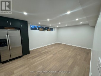 BASEMENT - 50 FAVERSHAM CRESCENT Toronto (Eringate-Centennial-West Deane) Ontario photo 4