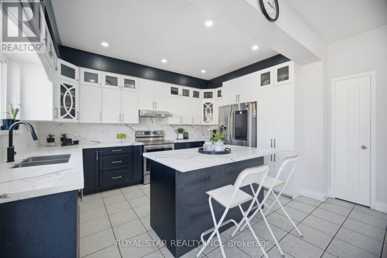 18 SUMMER MIST COURT, Brampton (Sandringham-Wellington), Ontario, L6R2Z1
