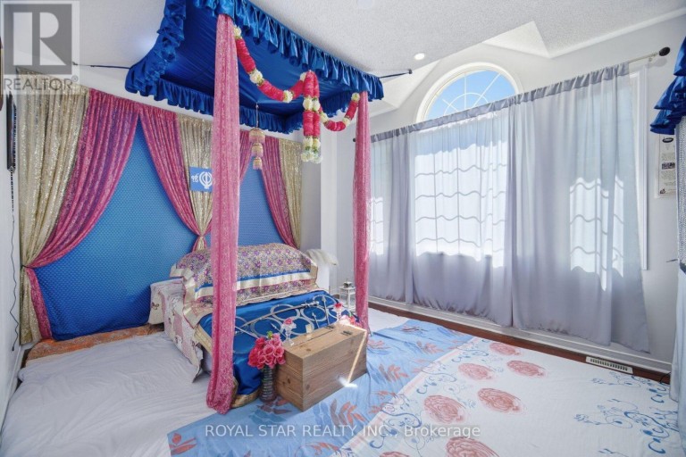 18 SUMMER MIST COURT, Brampton (Sandringham-Wellington), Ontario, L6R2Z1