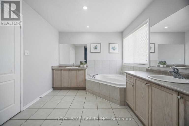 18 SUMMER MIST COURT, Brampton (Sandringham-Wellington), Ontario, L6R2Z1