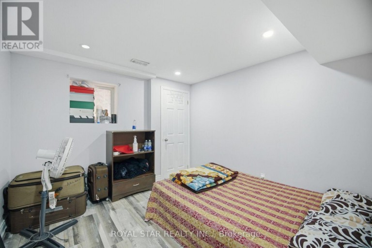 18 SUMMER MIST COURT, Brampton (Sandringham-Wellington), Ontario, L6R2Z1