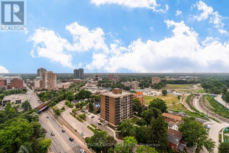 1806 - 100 JOHN STREET, Brampton (Downtown Brampton), Ontario, L6W0A8