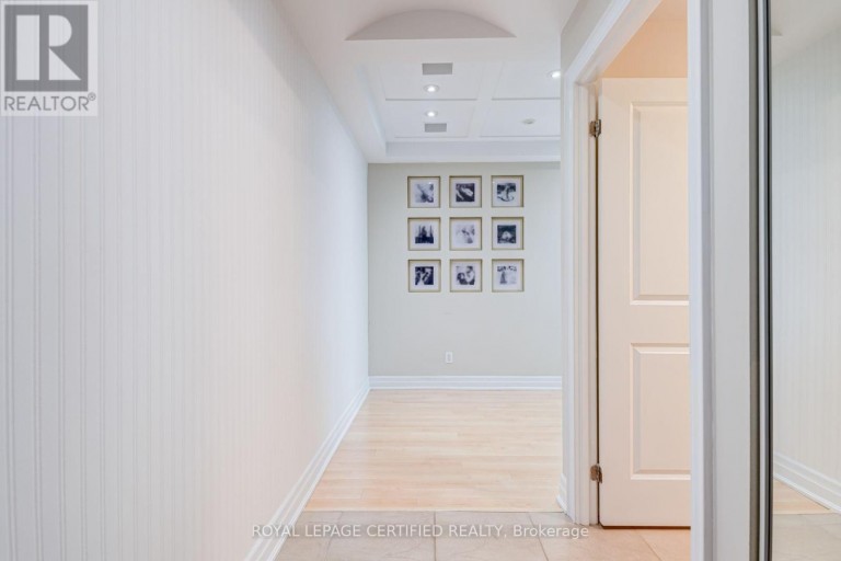 1806 - 100 JOHN STREET, Brampton (Downtown Brampton), Ontario, L6W0A8