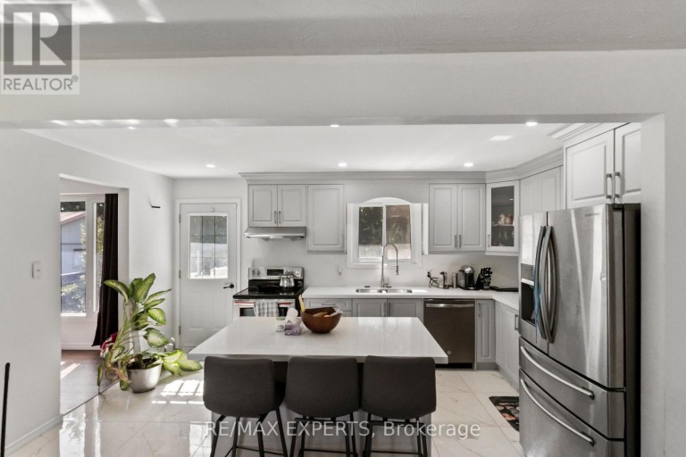 23 THOMAS STREET, Cobourg, Ontario, K9A1K1