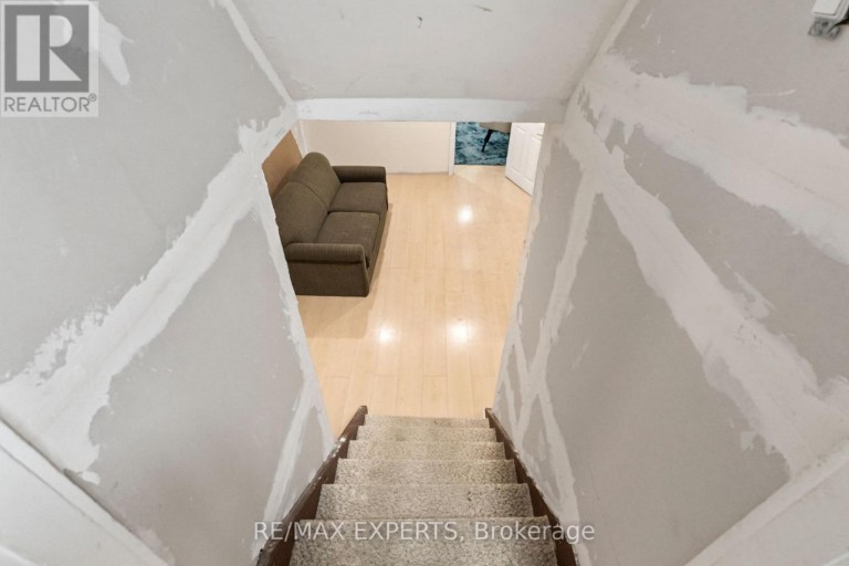 23 THOMAS STREET, Cobourg, Ontario, K9A1K1