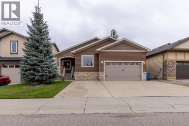 525 Edinburgh Road W Lethbridge Alberta photo 1
