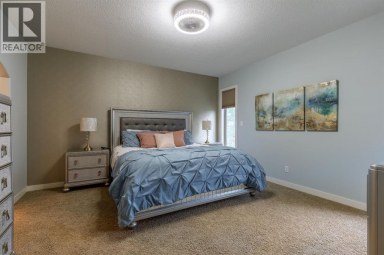 525 Edinburgh Road W Lethbridge Alberta photo 16