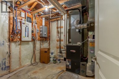 525 Edinburgh Road W Lethbridge Alberta photo 36