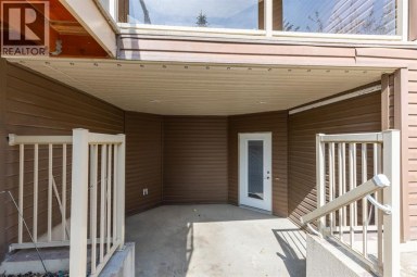 525 Edinburgh Road W Lethbridge Alberta photo 39