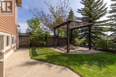 525 Edinburgh Road W Lethbridge Alberta photo 40