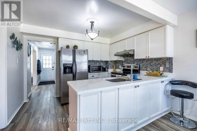 23 MEREDITH COURT Clarington (Courtice) Ontario photo 12