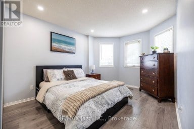 23 MEREDITH COURT Clarington (Courtice) Ontario photo 19
