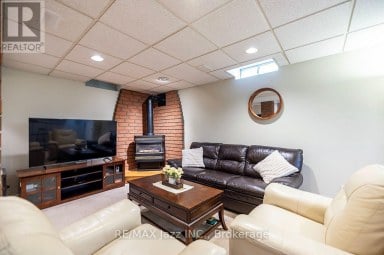 23 MEREDITH COURT Clarington (Courtice) Ontario photo 27