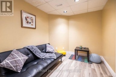 23 MEREDITH COURT Clarington (Courtice) Ontario photo 31