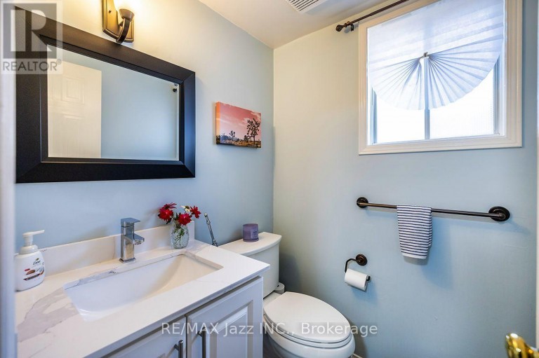 23 MEREDITH COURT, Clarington (Courtice), Ontario, L1E2V9