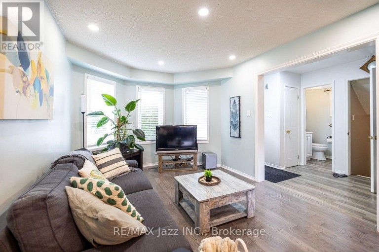 23 MEREDITH COURT, Clarington (Courtice), Ontario, L1E2V9