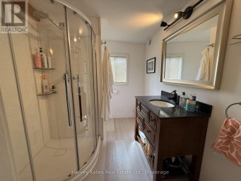 90 MAIN STREET Prince Edward County (Wellington Ward) Ontario photo 13
