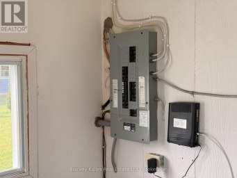 90 MAIN STREET Prince Edward County (Wellington Ward) Ontario photo 15
