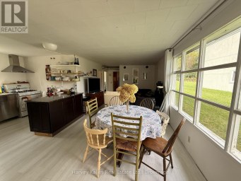 90 MAIN STREET Prince Edward County (Wellington Ward) Ontario photo 3