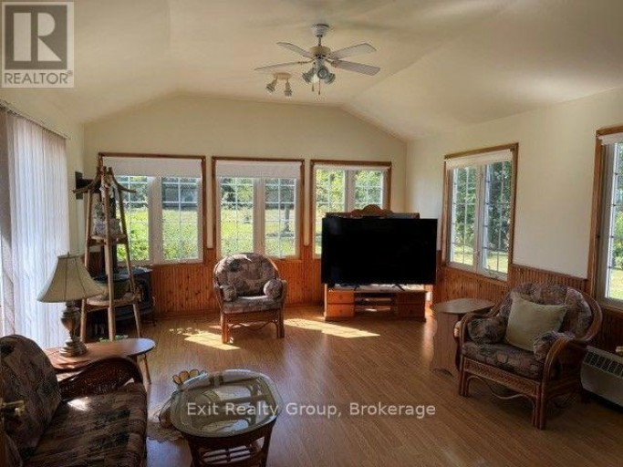 593 COUNTY RD 28, Prince Edward County (Ameliasburg Ward), Ontario, K8N4Z7
