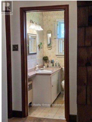 593 COUNTY RD 28, Prince Edward County (Ameliasburg Ward), Ontario, K8N4Z7