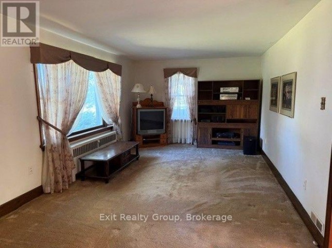 593 COUNTY RD 28, Prince Edward County (Ameliasburg Ward), Ontario, K8N4Z7