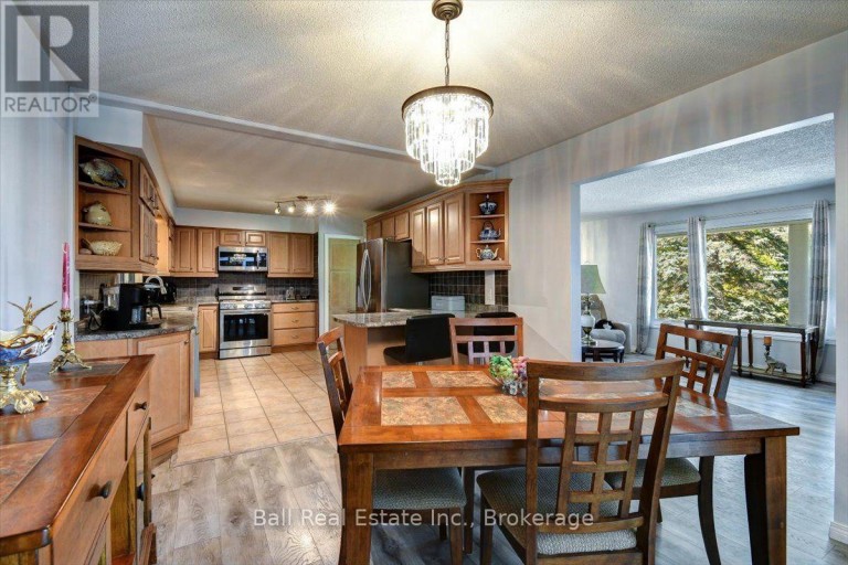 11 RIDGE ROAD, Bancroft (Bancroft Ward), Ontario, K0L1C0