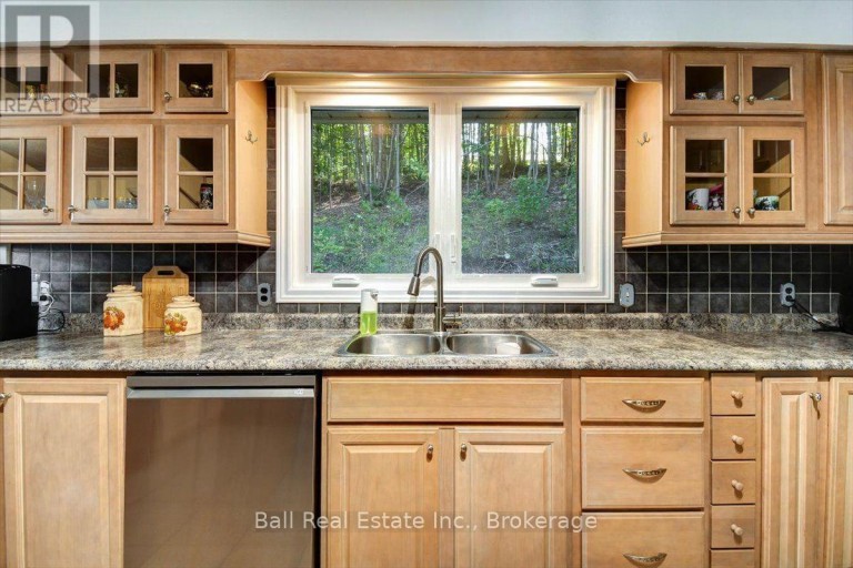 11 RIDGE ROAD, Bancroft (Bancroft Ward), Ontario, K0L1C0
