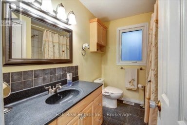 11 RIDGE ROAD Bancroft (Bancroft Ward) Ontario photo 16