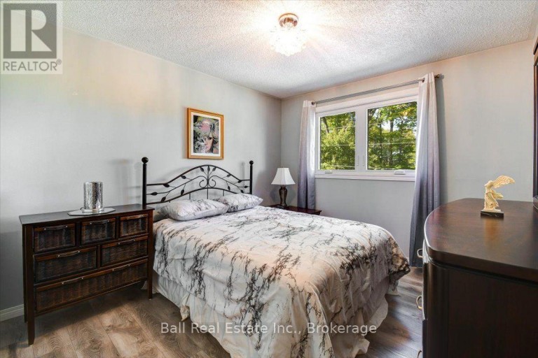 11 RIDGE ROAD, Bancroft (Bancroft Ward), Ontario, K0L1C0