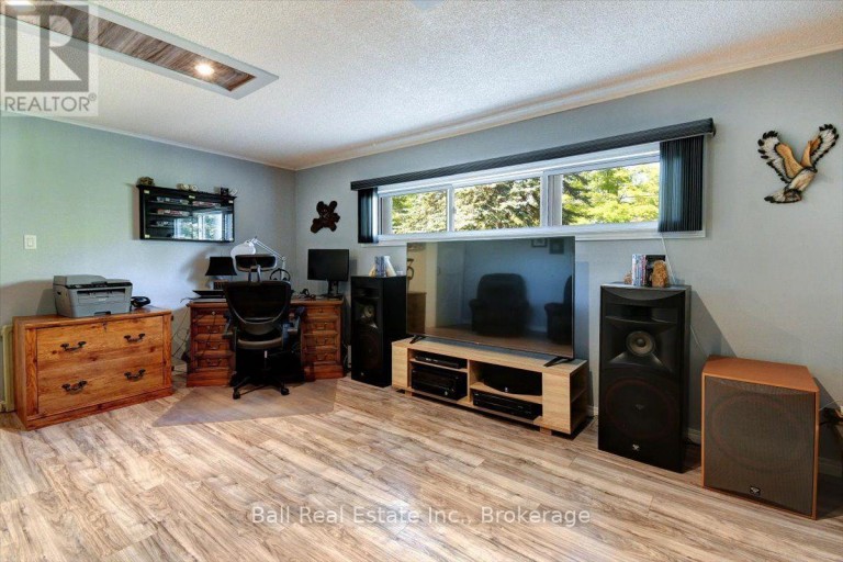 11 RIDGE ROAD, Bancroft (Bancroft Ward), Ontario, K0L1C0