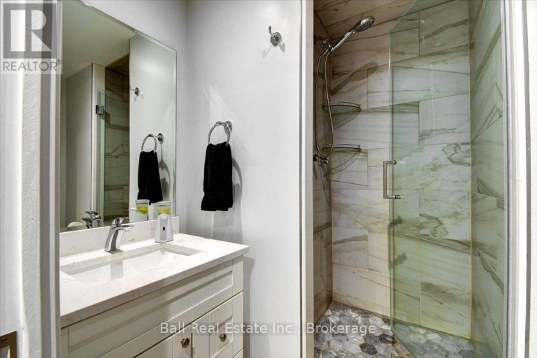 11 RIDGE ROAD, Bancroft (Bancroft Ward), Ontario, K0L1C0