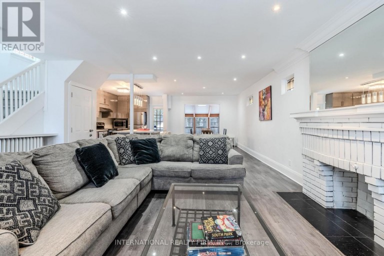 47 MAXWELL AVENUE, Toronto (Yonge-Eglinton), Ontario, M5P2B4