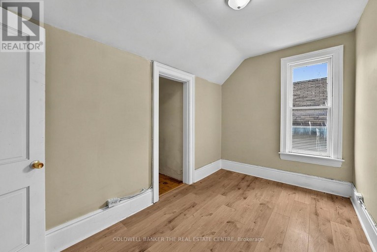 592 GORHAM STREET, Newmarket (Gorham-College Manor), Ontario, L3Y1L3