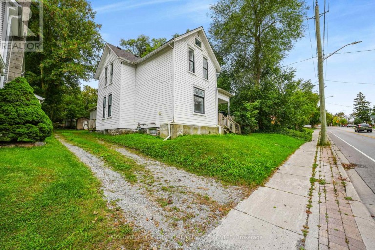 592 GORHAM STREET, Newmarket (Gorham-College Manor), Ontario, L3Y1L3