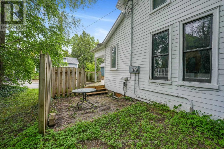 592 GORHAM STREET, Newmarket (Gorham-College Manor), Ontario, L3Y1L3