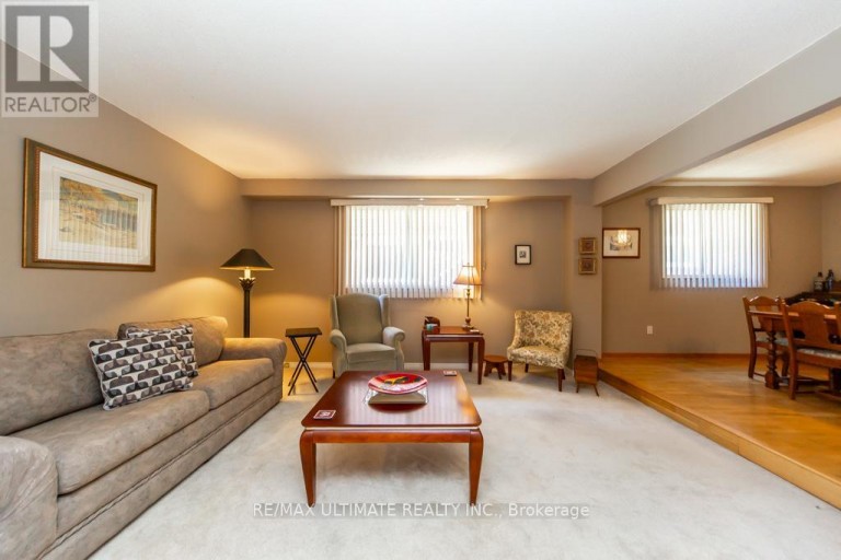 3 ARON DRIVE, Brampton (Fletcher's West), Ontario, L6Y2S3