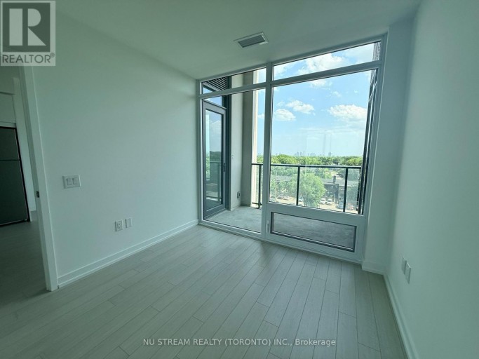 624 - 4000 EGLINTON AVE AVENUE W, Toronto (Humber Heights), Ontario, M9A4M2
