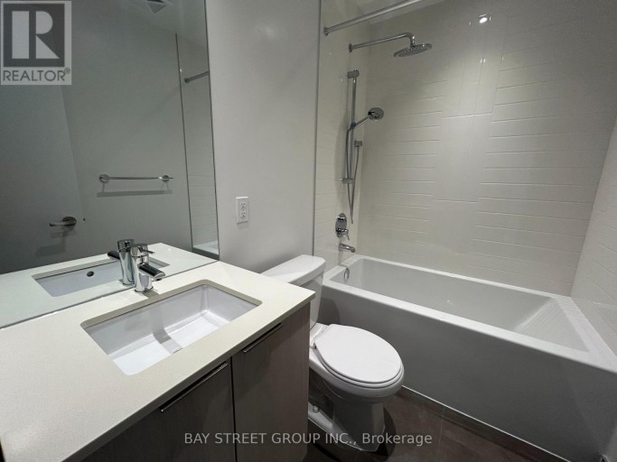 3204 - 448 BURNHAMTHORPE ROAD W, Mississauga (City Centre), Ontario, L5B4M6