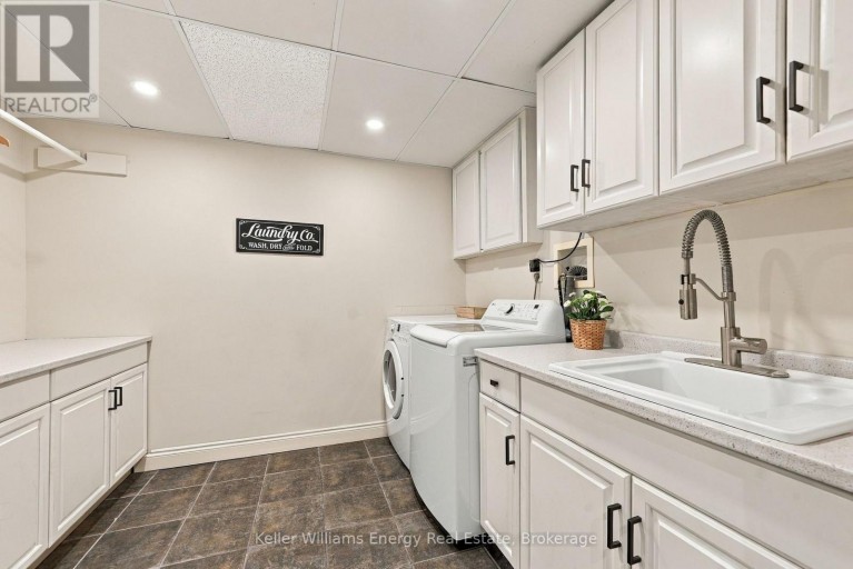 440 CONLIN ROAD E, Oshawa (Kedron), Ontario, L1L0M9