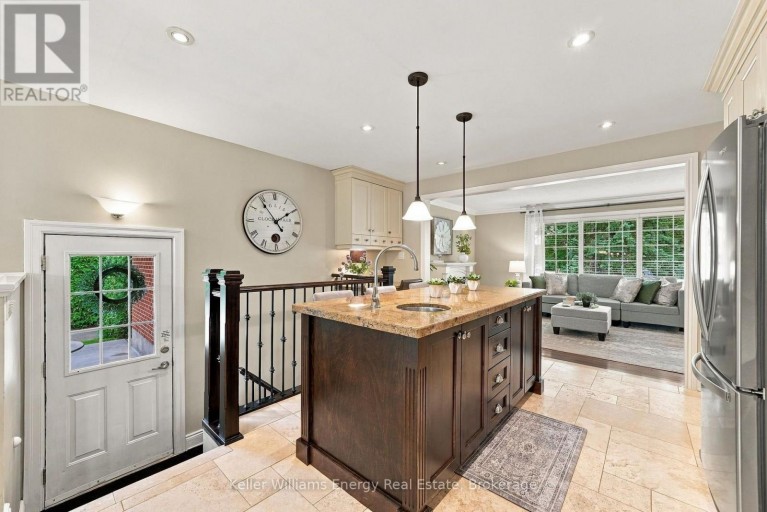 440 CONLIN ROAD E, Oshawa (Kedron), Ontario, L1L0M9