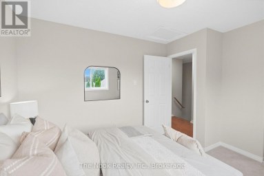 16 KERSHAW STREET Clarington (Bowmanville) Ontario photo 28