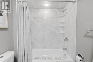 16 KERSHAW STREET Clarington (Bowmanville) Ontario photo 33